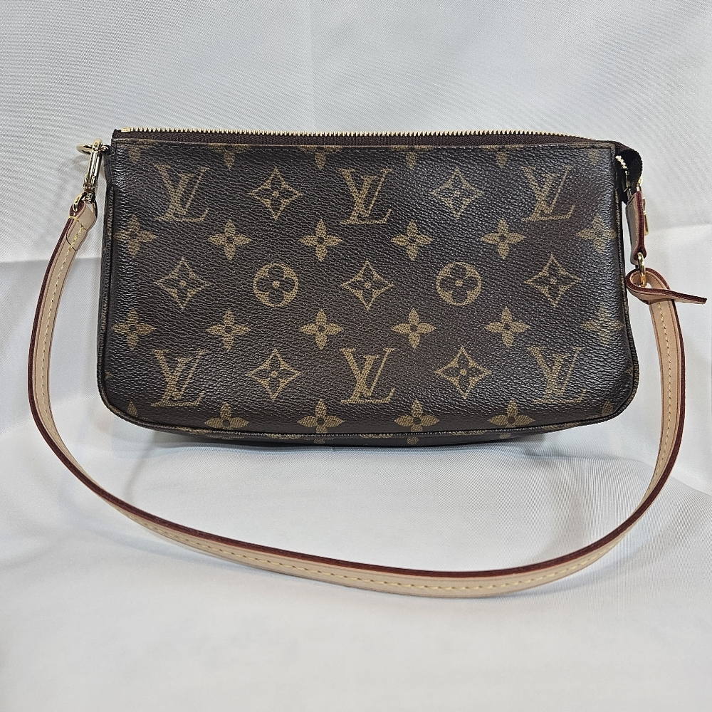 Louis Vuitton Monogram Clutch in Brown and Tan